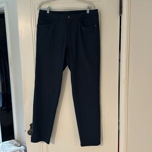Lululemon men’s pant. Size 33